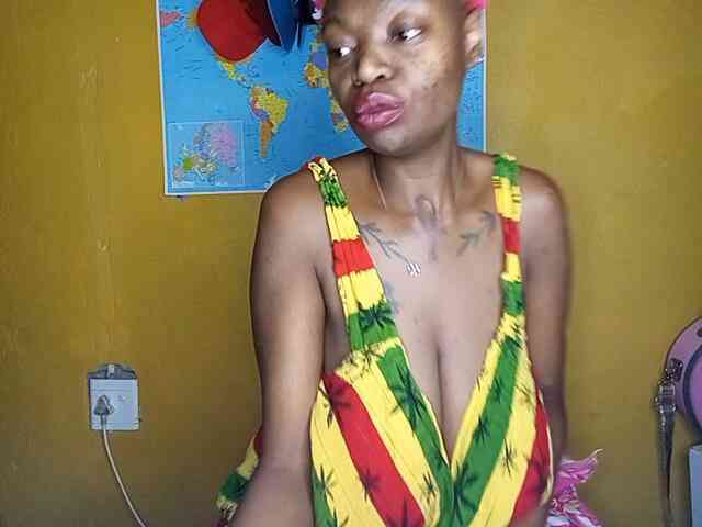 InstaG_TittyMonroe webcam