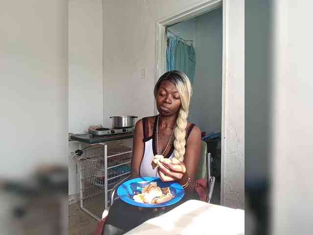 InstaG_TittyMonroe webcam