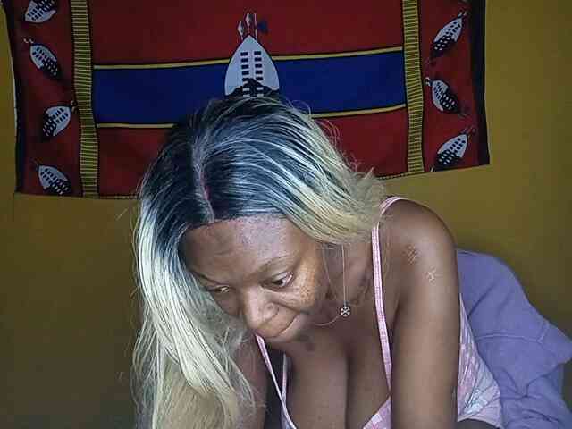 InstaG_TittyMonroe webcam