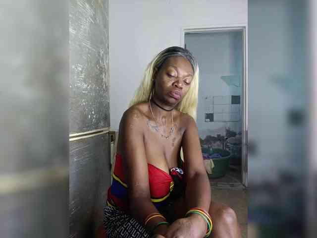 InstaG_TittyMonroe webcam