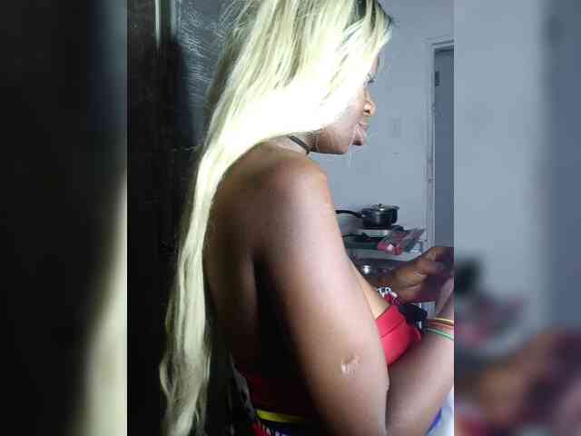 InstaG_TittyMonroe webcam