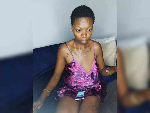 InstaG_TittyMonroe webcam