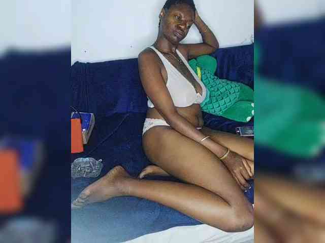 InstaG_TittyMonroe webcam