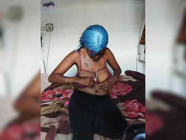 InstaG_TittyMonroe webcam