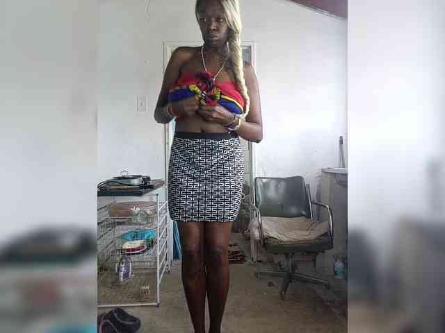 InstaG_TittyMonroe webcam