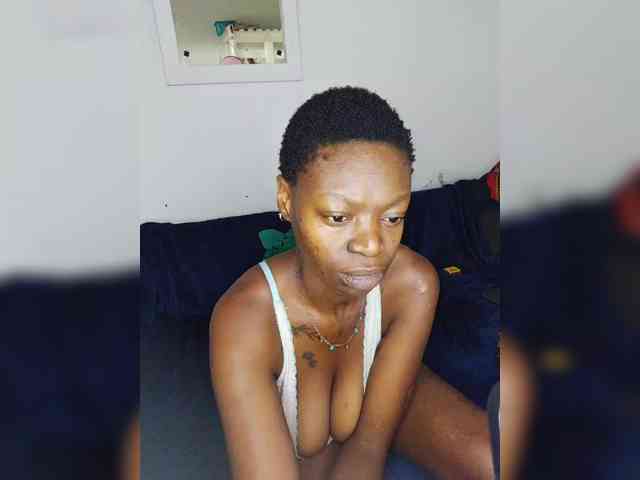 InstaG_TittyMonroe webcam