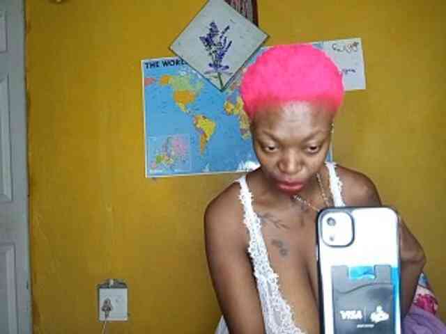 InstaG_TittyMonroe webcam