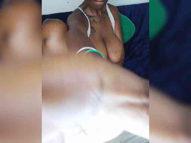 InstaG_TittyMonroe webcam