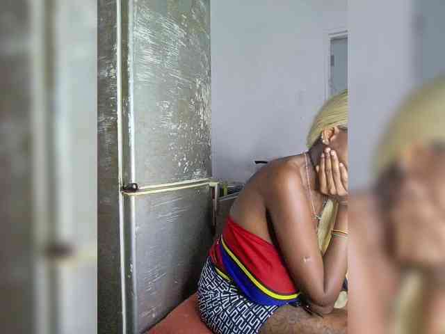 InstaG_TittyMonroe webcam