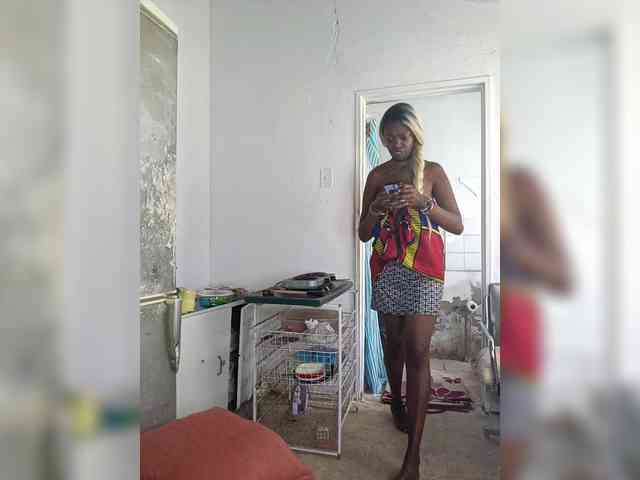 InstaG_TittyMonroe webcam