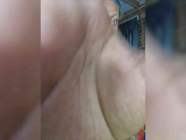 InstaG_TittyMonroe webcam