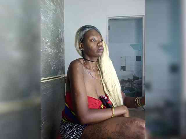 InstaG_TittyMonroe webcam