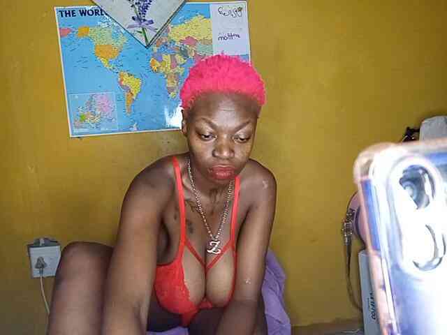 InstaG_TittyMonroe webcam