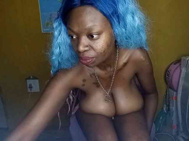 InstaG_TittyMonroe webcam