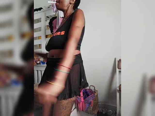 InstaG_TittyMonroe webcam