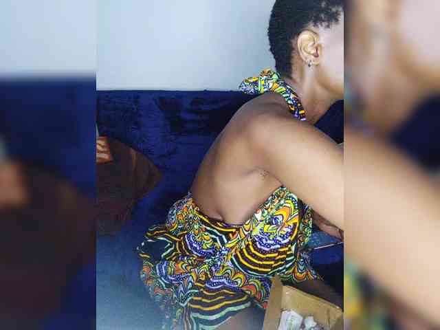 InstaG_TittyMonroe webcam