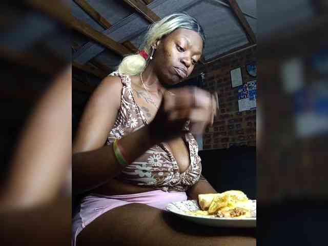 InstaG_TittyMonroe webcam