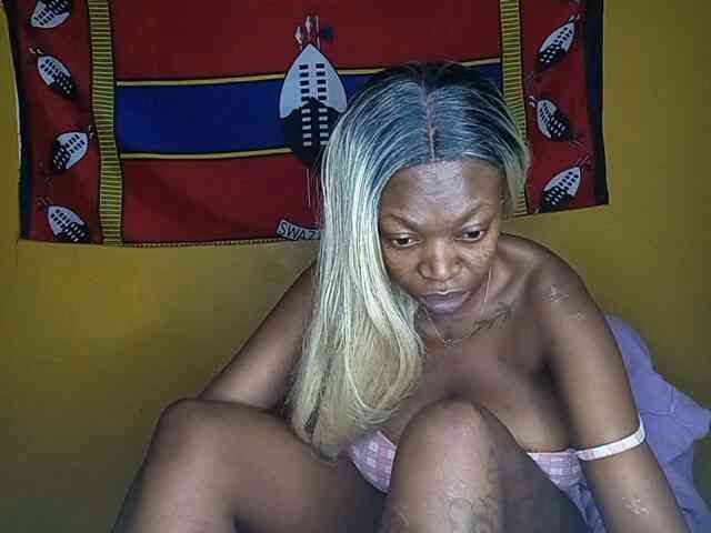 InstaG_TittyMonroe webcam