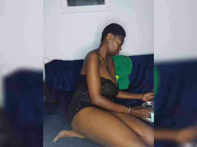 InstaG_TittyMonroe webcam