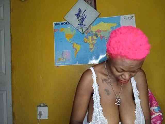InstaG_TittyMonroe webcam
