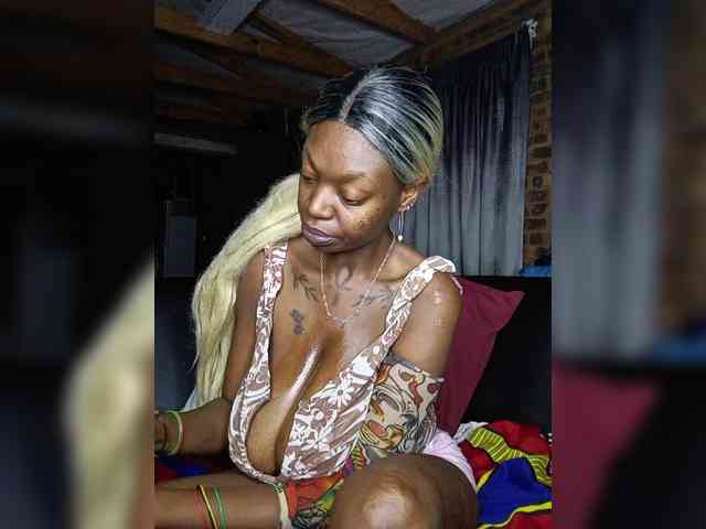 InstaG_TittyMonroe webcam