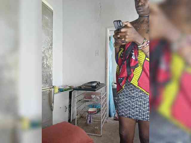 InstaG_TittyMonroe webcam