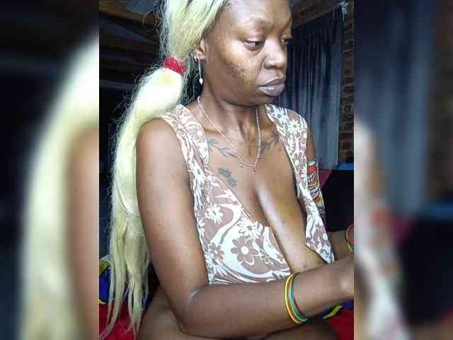 InstaG_TittyMonroe webcam