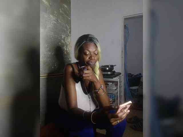 InstaG_TittyMonroe webcam