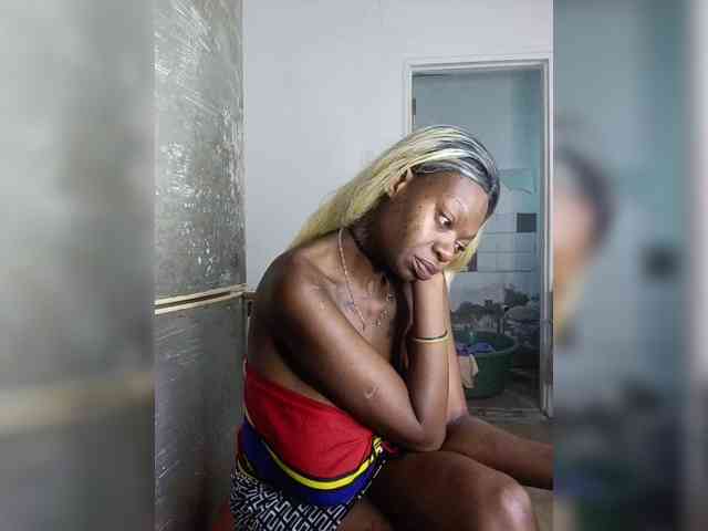 InstaG_TittyMonroe webcam