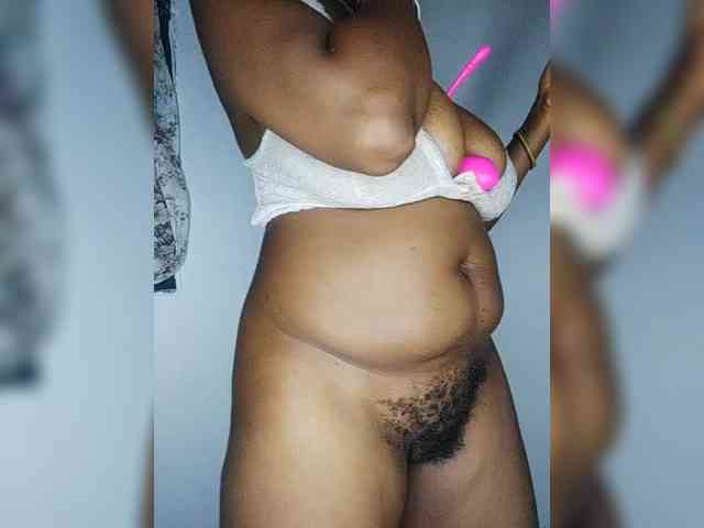 InstaG_TittyMonroe webcam