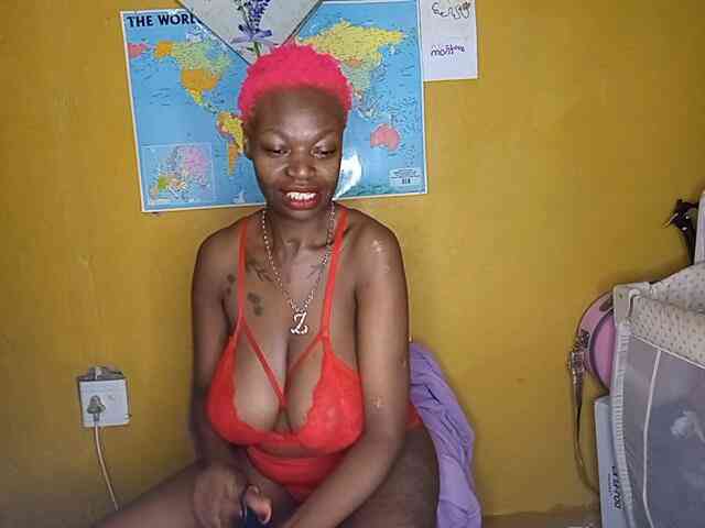 InstaG_TittyMonroe webcam