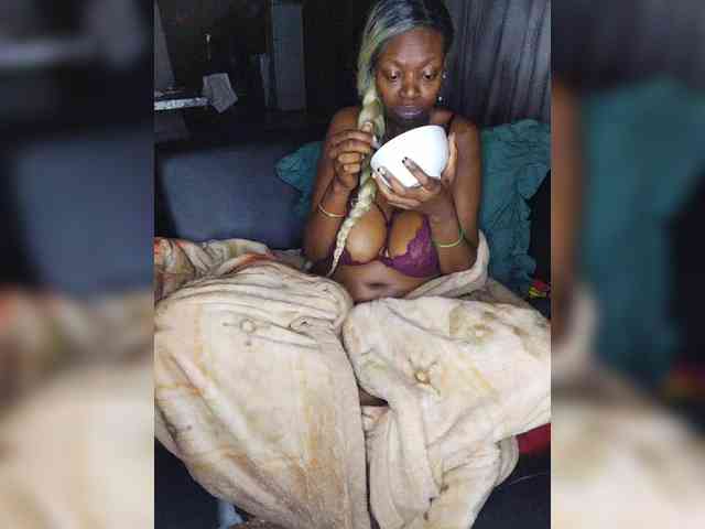 InstaG_TittyMonroe webcam