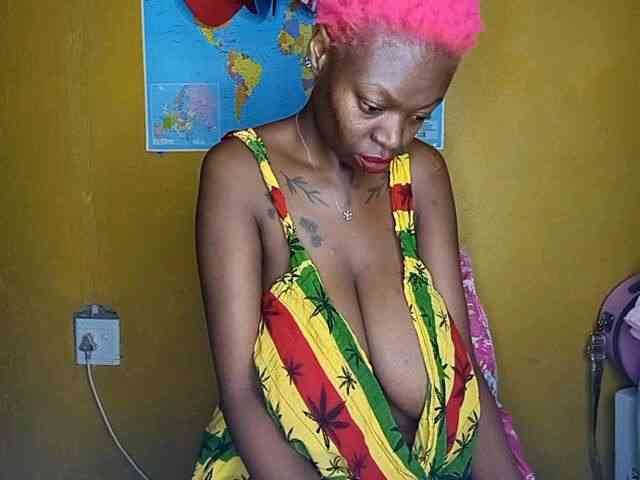 InstaG_TittyMonroe webcam