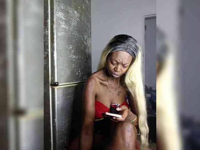 InstaG_TittyMonroe webcam