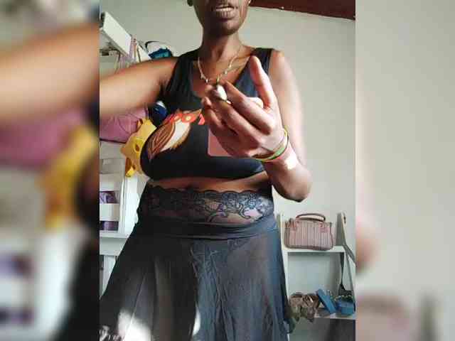 InstaG_TittyMonroe webcam