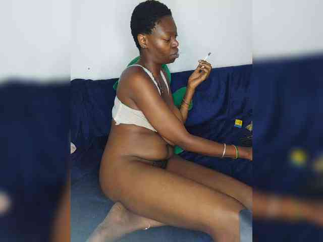 InstaG_TittyMonroe webcam