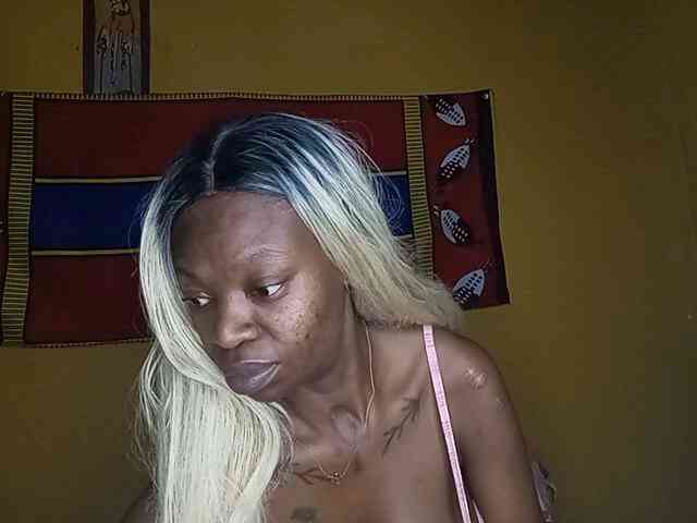 InstaG_TittyMonroe webcam