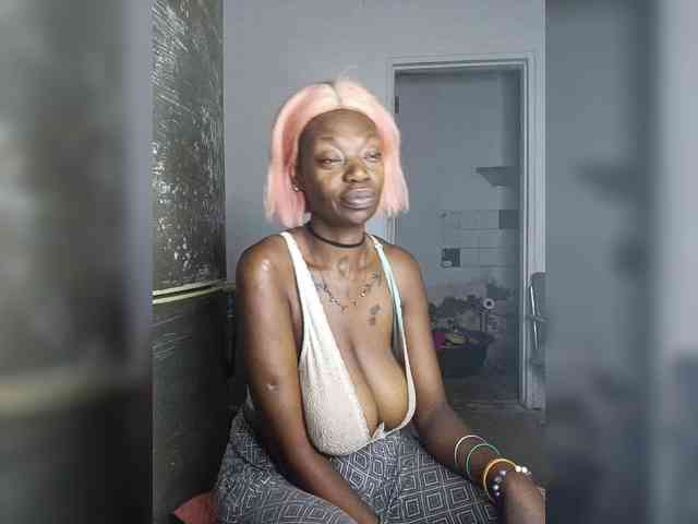 InstaG_TittyMonroe webcam