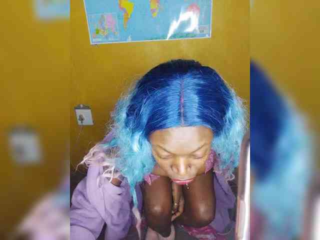 InstaG_TittyMonroe webcam