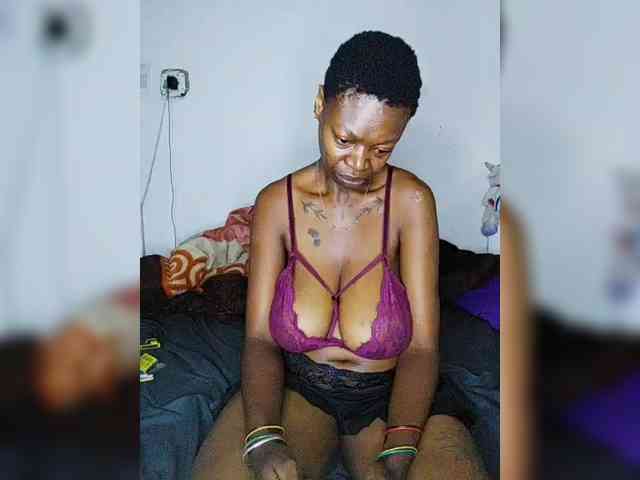 InstaG_TittyMonroe webcam