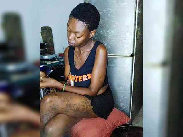 InstaG_TittyMonroe webcam