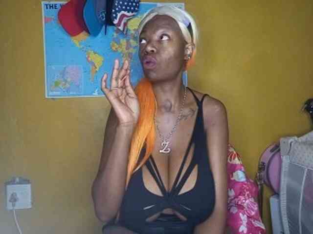 InstaG_TittyMonroe webcam