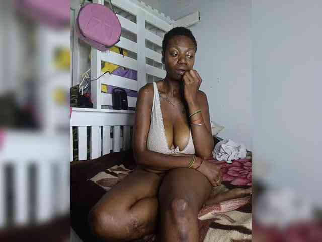 InstaG_TittyMonroe webcam