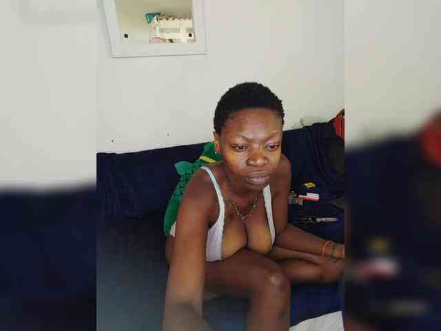 InstaG_TittyMonroe webcam