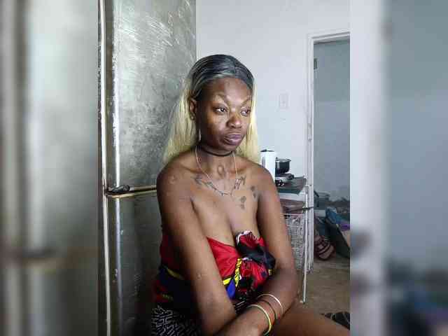 InstaG_TittyMonroe webcam