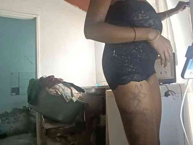 InstaG_TittyMonroe webcam