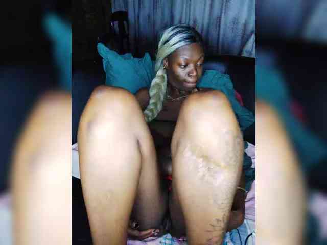 InstaG_TittyMonroe webcam