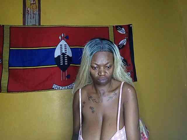 InstaG_TittyMonroe webcam