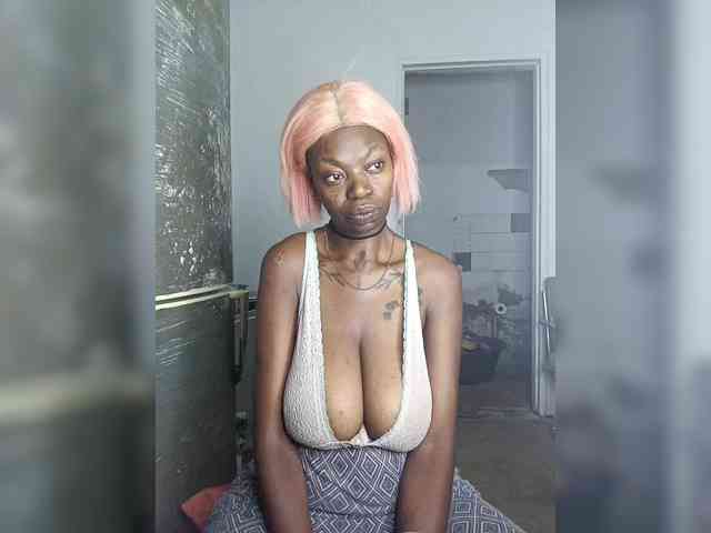 InstaG_TittyMonroe webcam