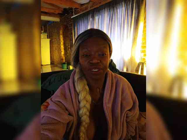 InstaG_TittyMonroe webcam